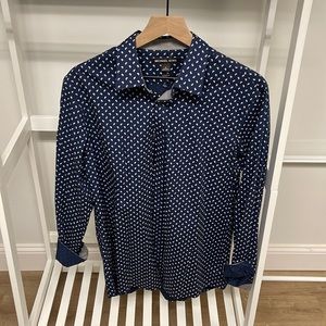 Mens Blue button down shirt from Michael Kors with pepper white pepper symbols